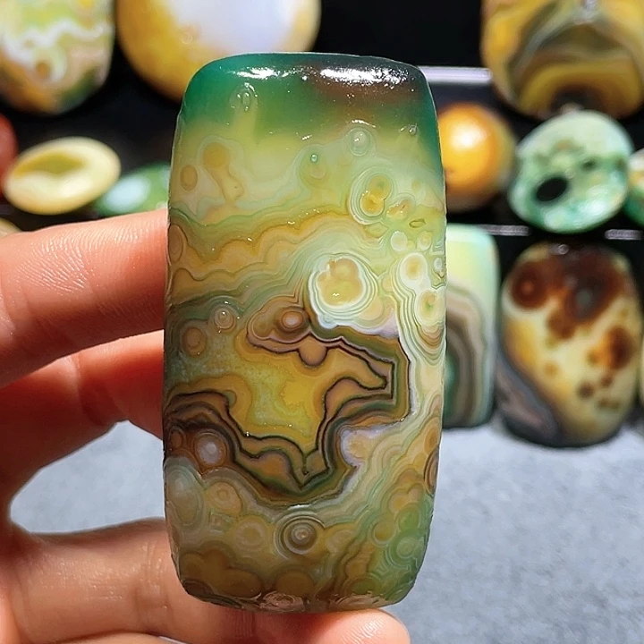 珠宝奇石玛瑙未镶嵌松