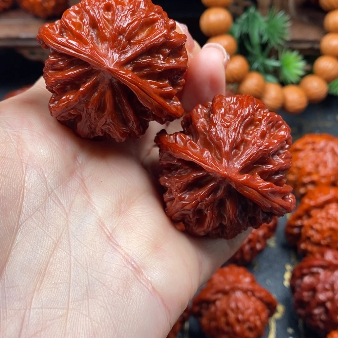 文玩核桃吊坠苹果a17