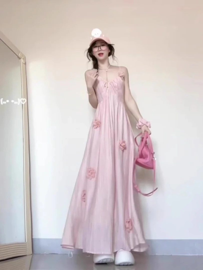 大码法式纯欲粉色花朵连衣裙女春夏胖mm海边度假绝美吊带裙