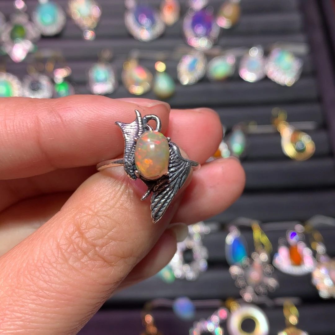 欧泊戒指款式银S925镶嵌少**.