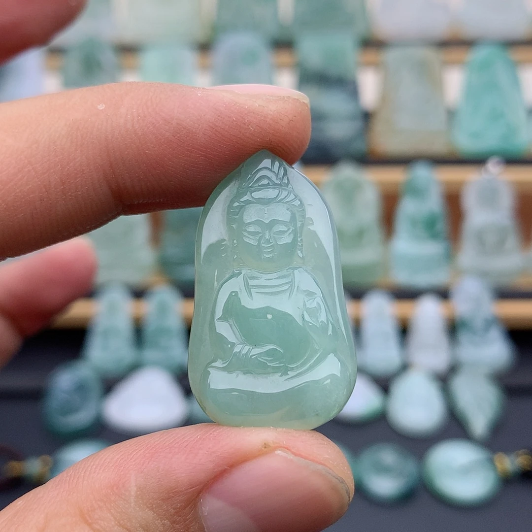 翡翠未镶嵌颈饰宝宝佛