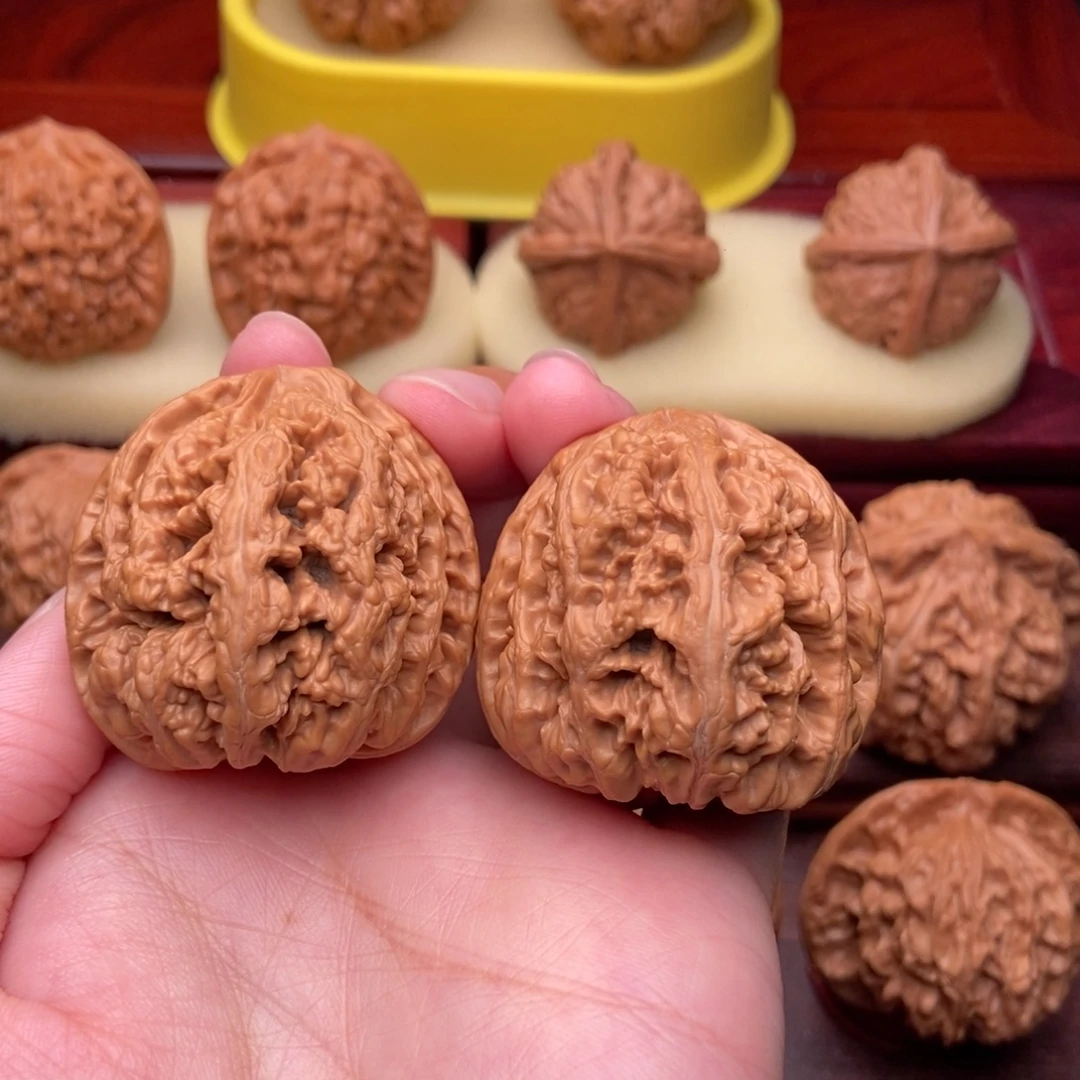 虎***头文玩核桃吊坠精品大粗筋40