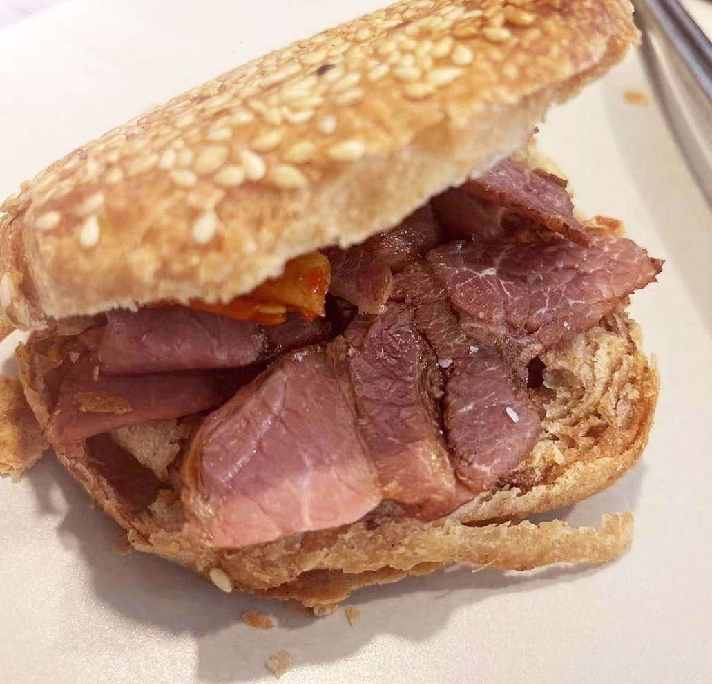 烧饼夹牛肉