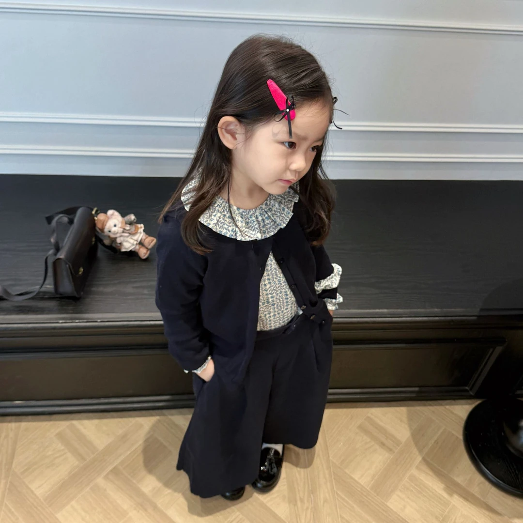 壹妈韩系童装女童时尚套装秋冬新款洋气儿童百搭针织开衫碎花上衣