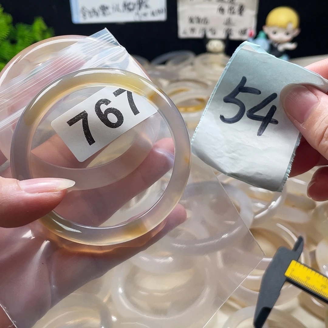 玛瑙/玉髓未镶嵌手镯（圆镯）