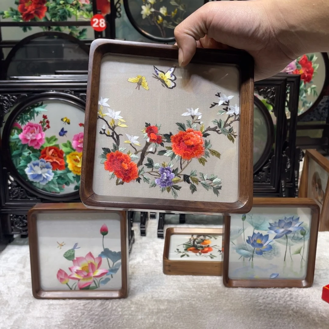 刺绣非遗传承摆件
