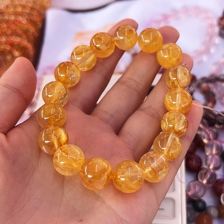 未镶嵌颈饰水晶糕*