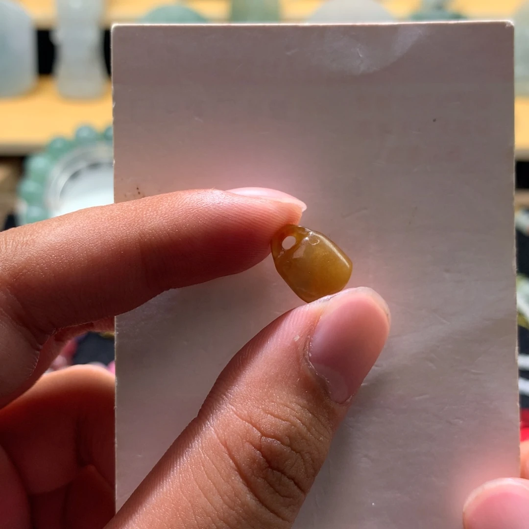 翡翠未镶嵌颈饰000