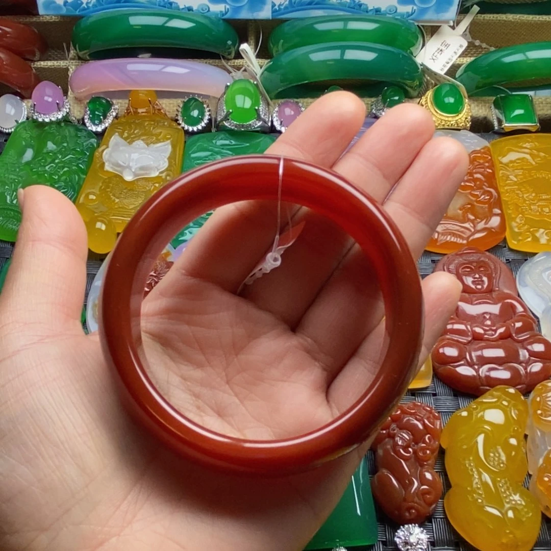 你***一玛瑙/玉髓未镶嵌手镯卡60+
