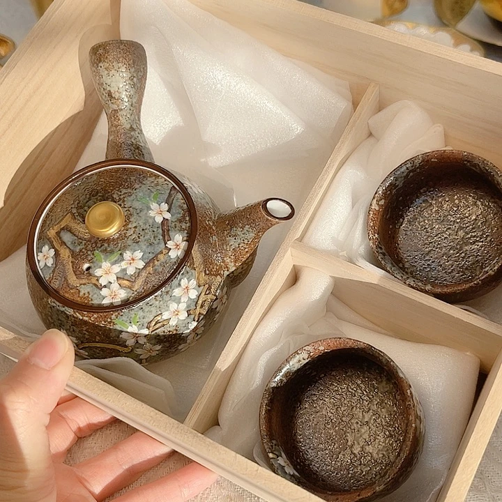 瓷片The first thing