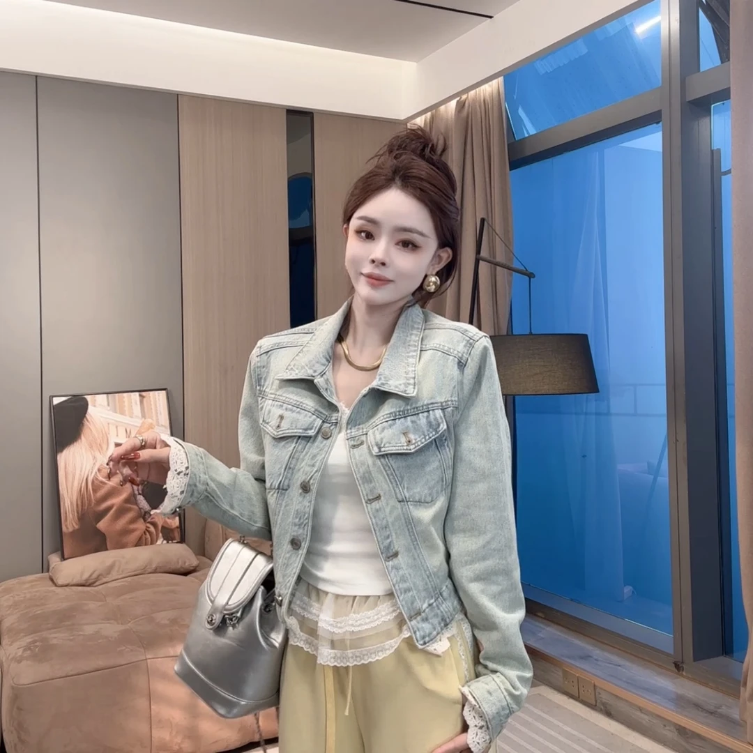 【晓溪服饰】春季新款时尚拼接蕾丝韩版金属扣牛仔休闲短外套女6030