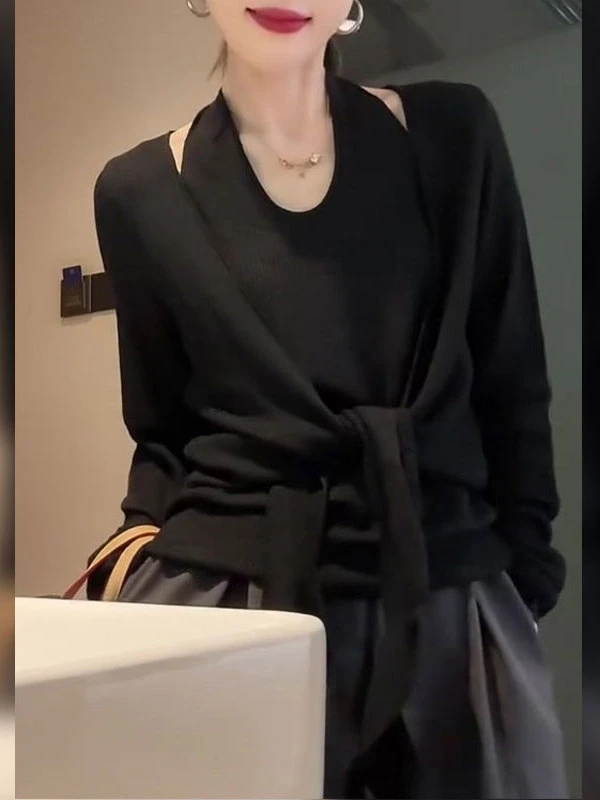 法式名媛风长袖女2025年秋季新款高级感收腰假两件挂脖气质上衣女