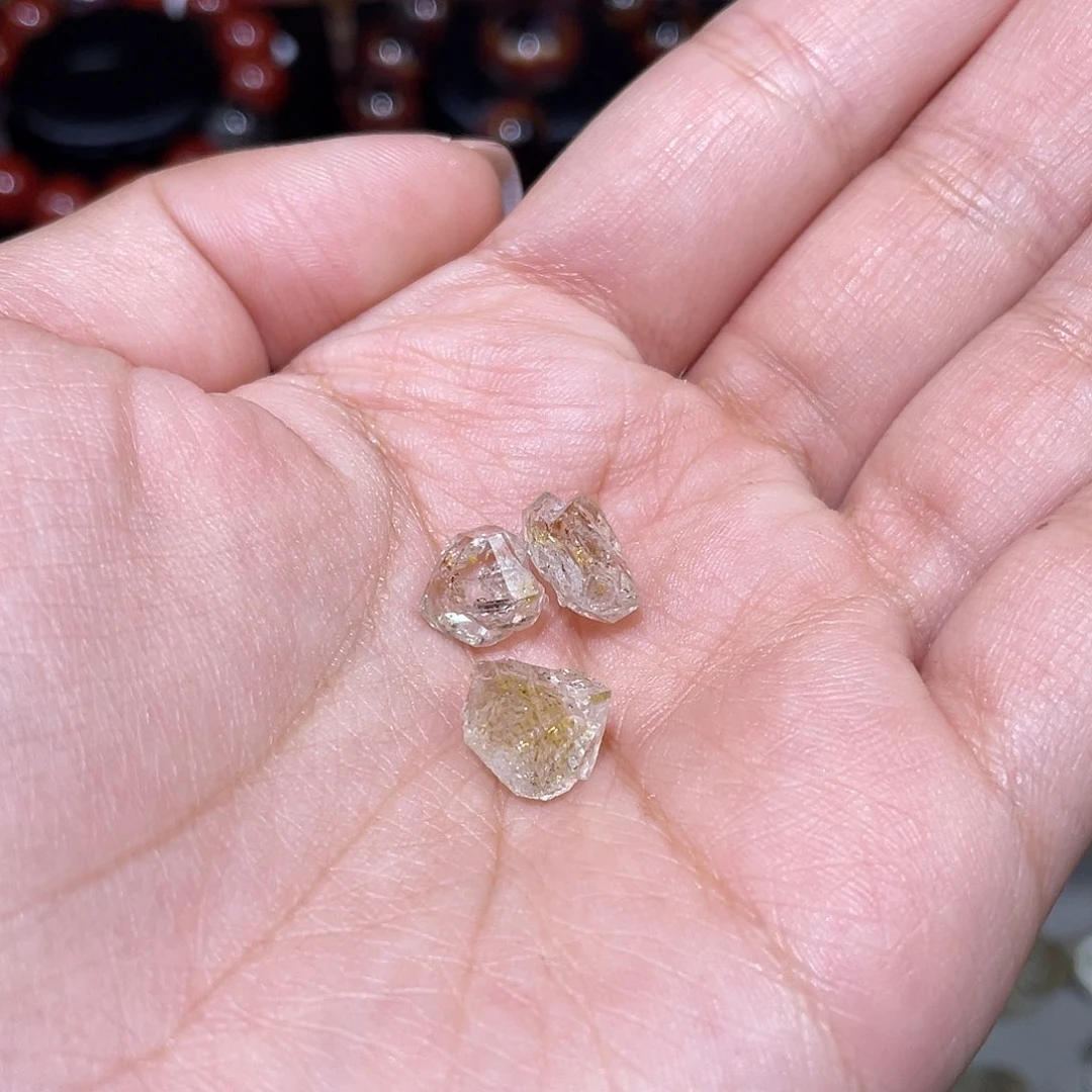 水晶闪灵钻原石未镶嵌?****?