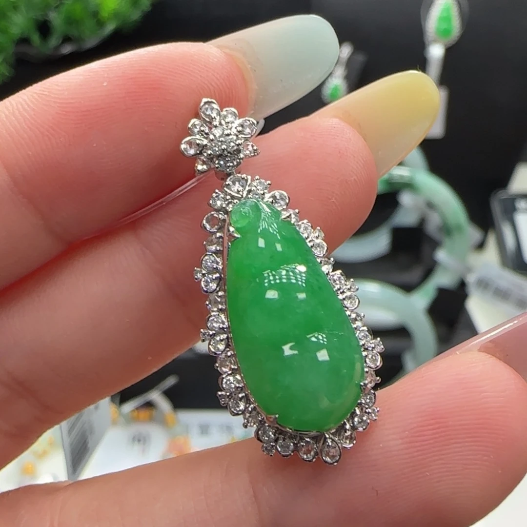 翡翠18K金镶嵌吊坠(不含链)
