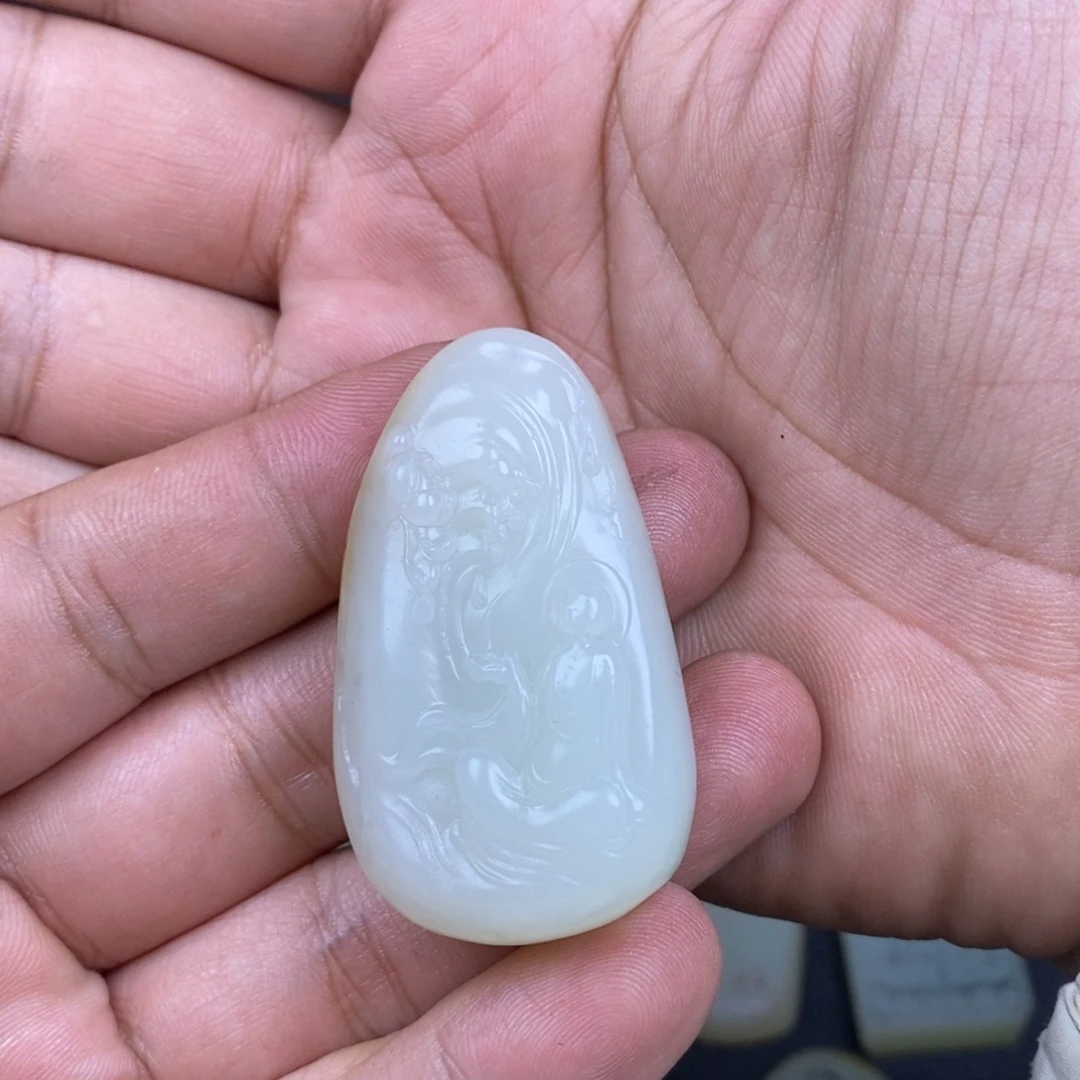 心***境定制和田玉未镶嵌牌