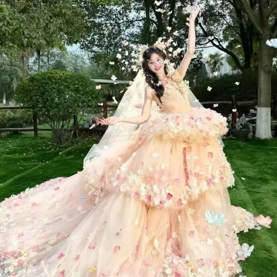 新款轻奢风花仙子婚纱影楼拍照通用大摆拖尾礼服抹胸
