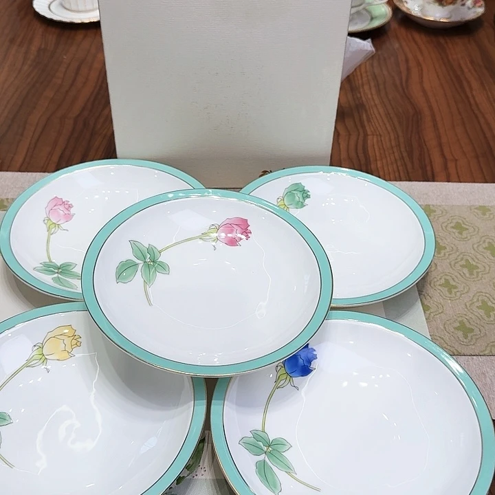 瓷片杯子杯子杯子水杯杯子水杯