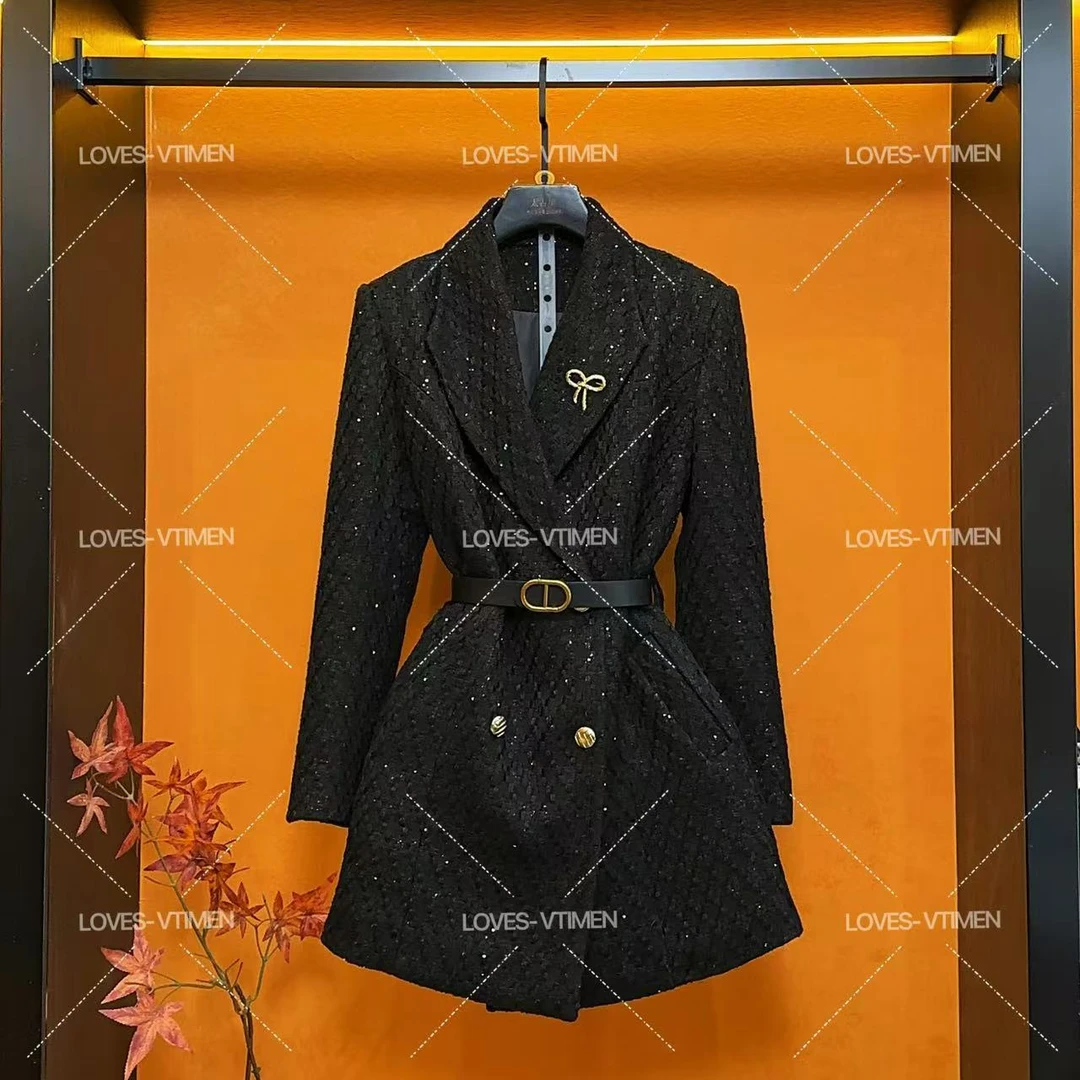 【大胆专属】羽绒白鸭绒设计时尚轻奢高级感显瘦收腰LOVES-A1474