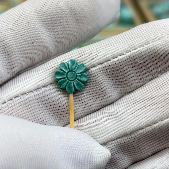 绿松石未镶嵌手串