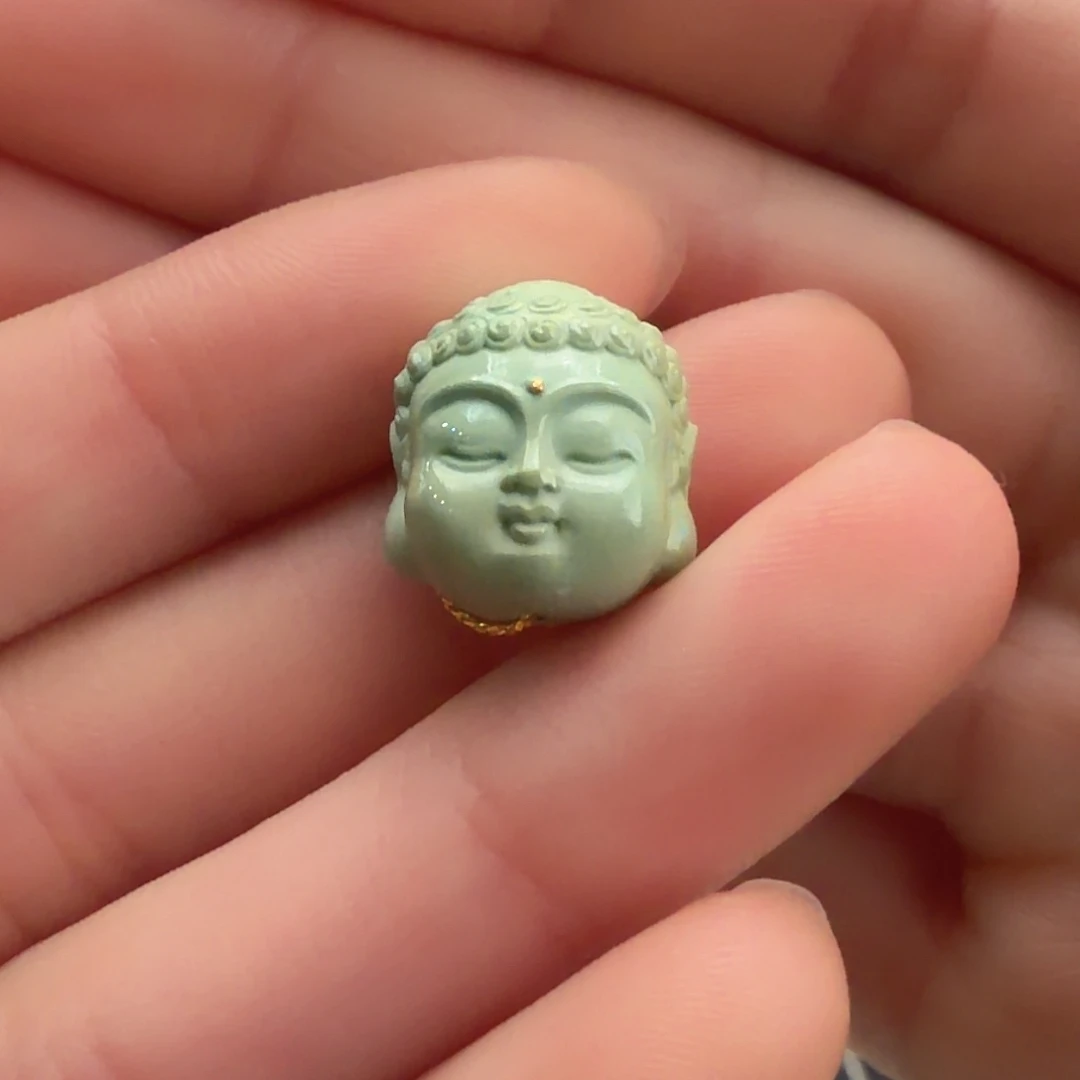 绿松石未镶嵌颈饰