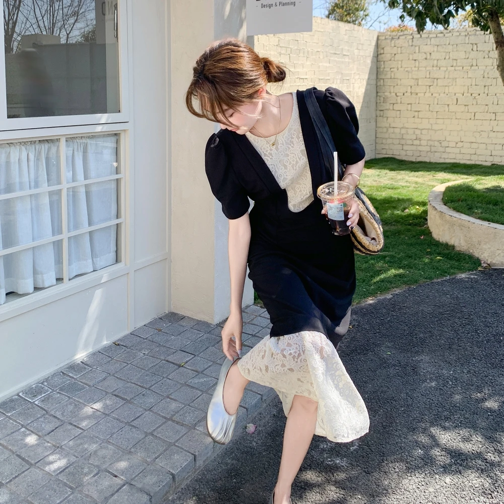 撞黑色蕾丝拼接法式连衣裙2025新款女春夏小香风高级感显瘦鱼尾裙