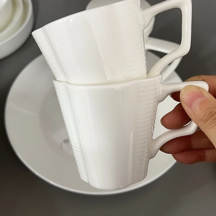 瓷片微瑕骨瓷四叶草杯两个