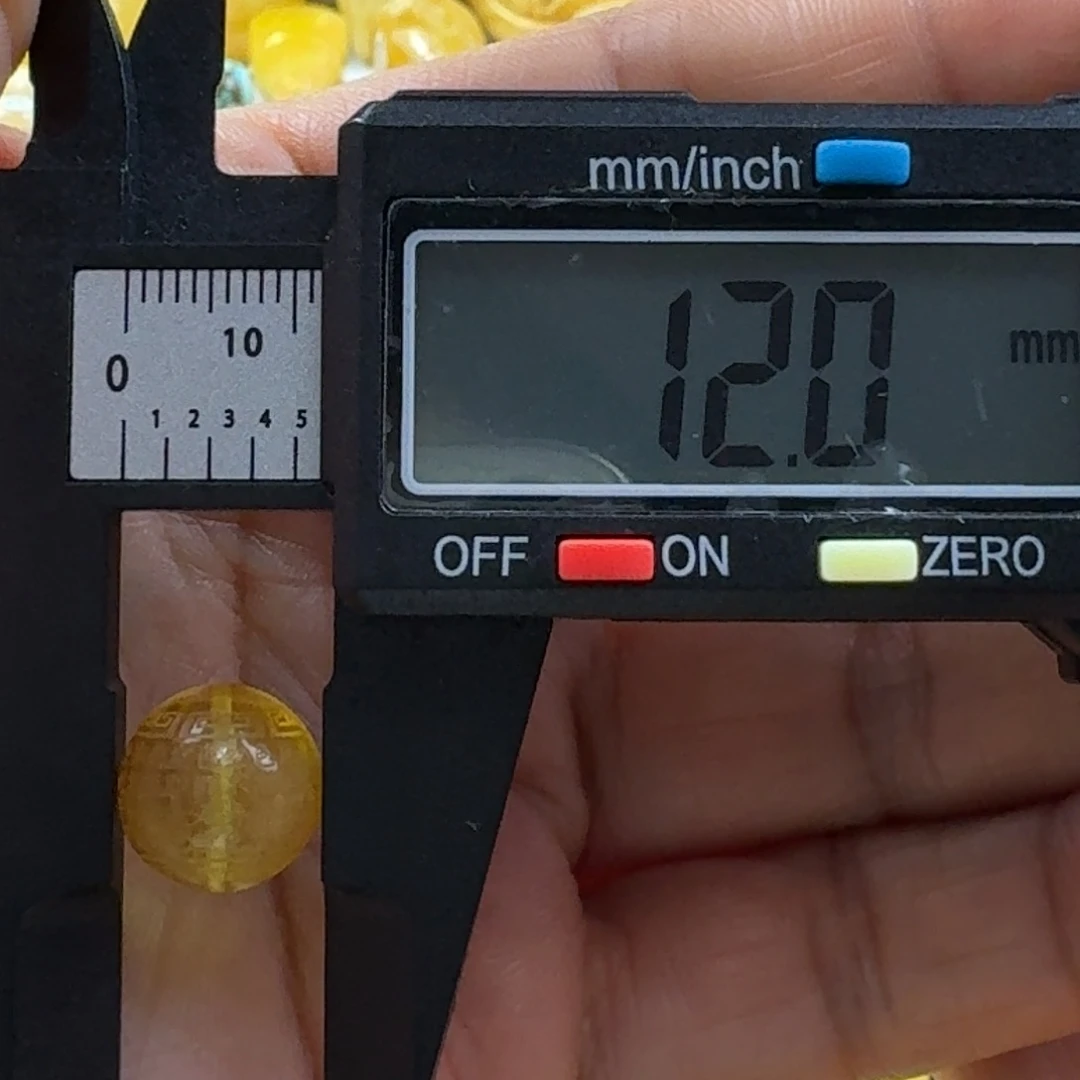 林***蜜蜡未镶嵌裸石26