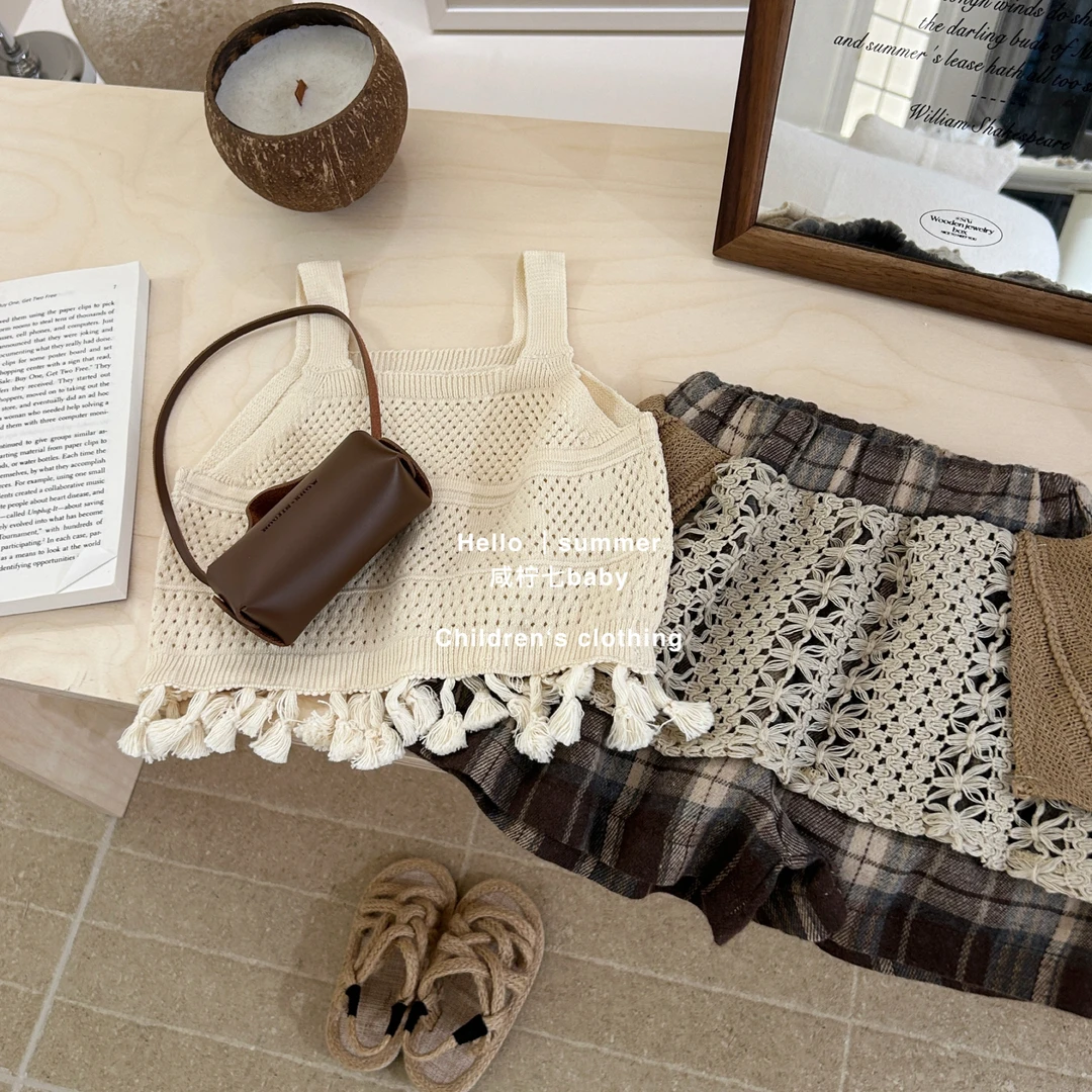 现【咸柠七】女童韩版镂空流苏针织马甲25夏季新款儿童洋气格子短裤