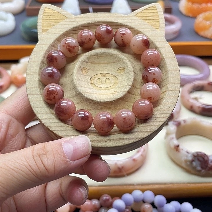 未镶嵌手镯石英质玉