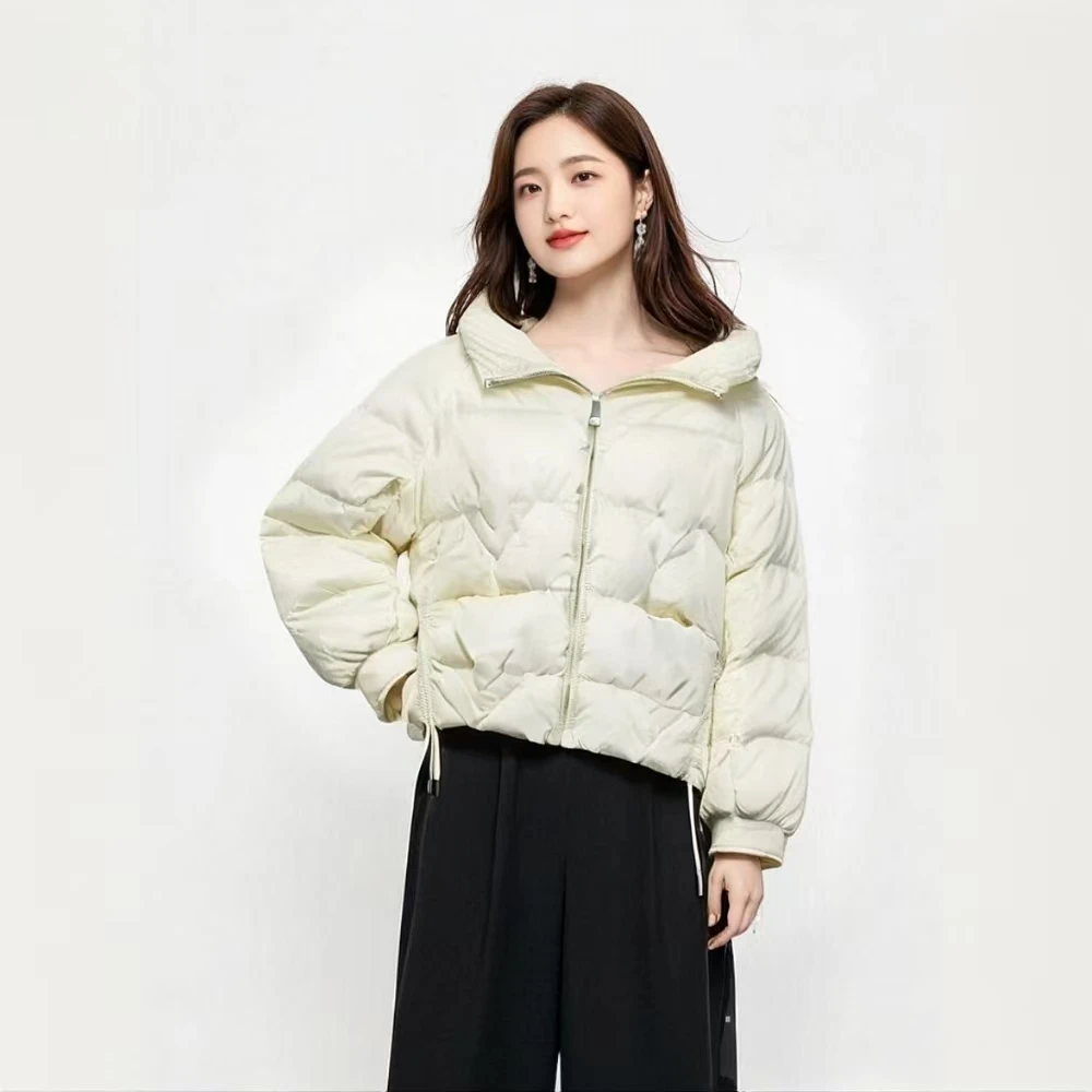 【小铃铛】D121新款2025冬立领短款白鸭绒羽绒服百搭抽绳设计女外套
