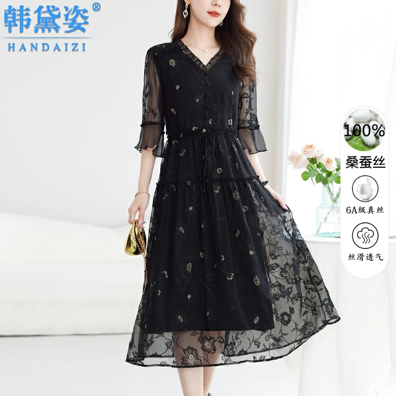 五分袖重工刺绣真丝连衣裙女2025年夏新款系带收腰桑蚕丝显瘦裙子