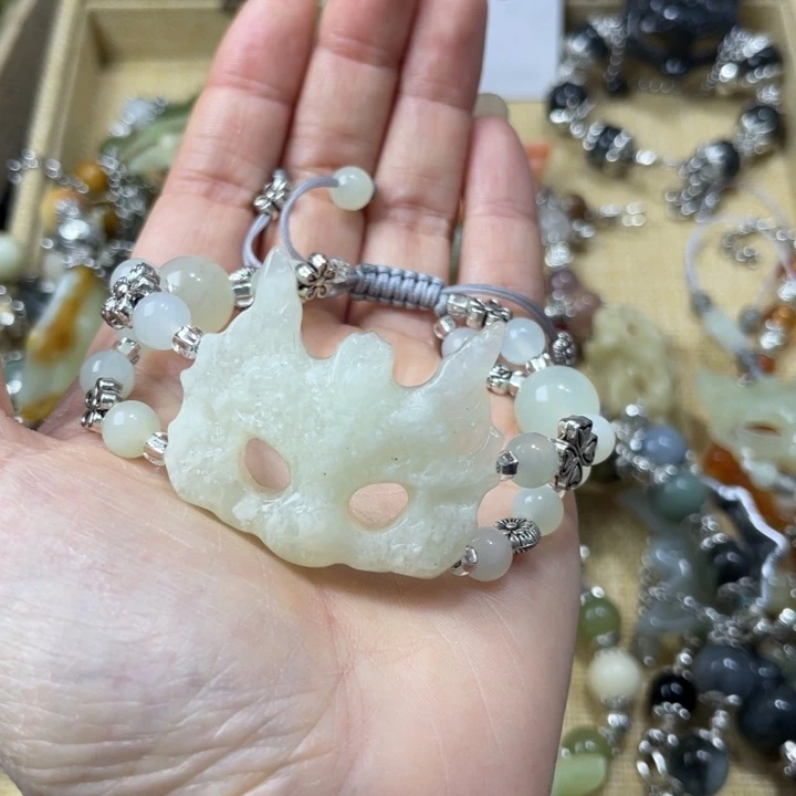 蛇纹石玉合金颈饰