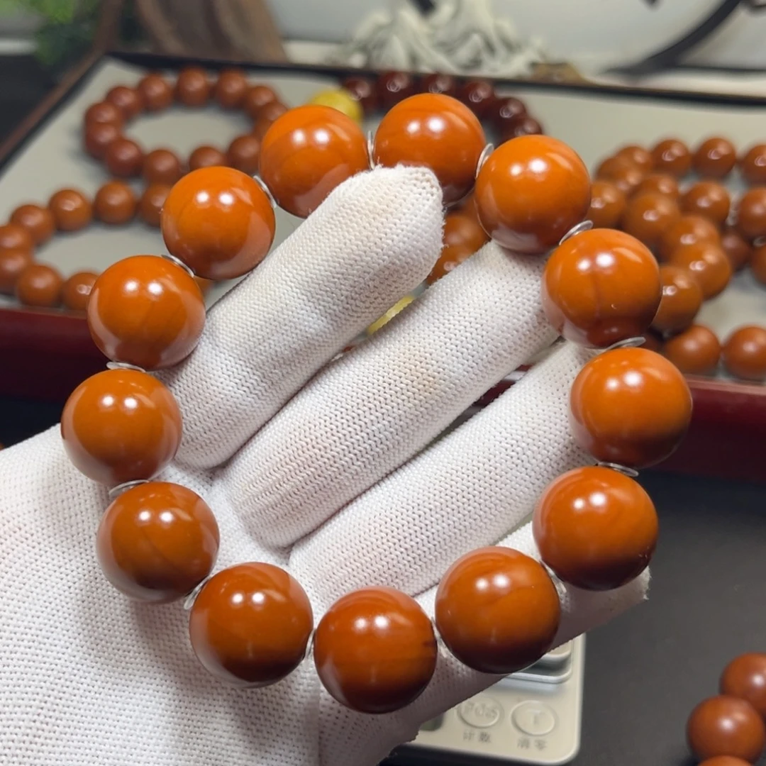 小***虎吊坠橄榄核1.84+树王全品铁核 微瑕