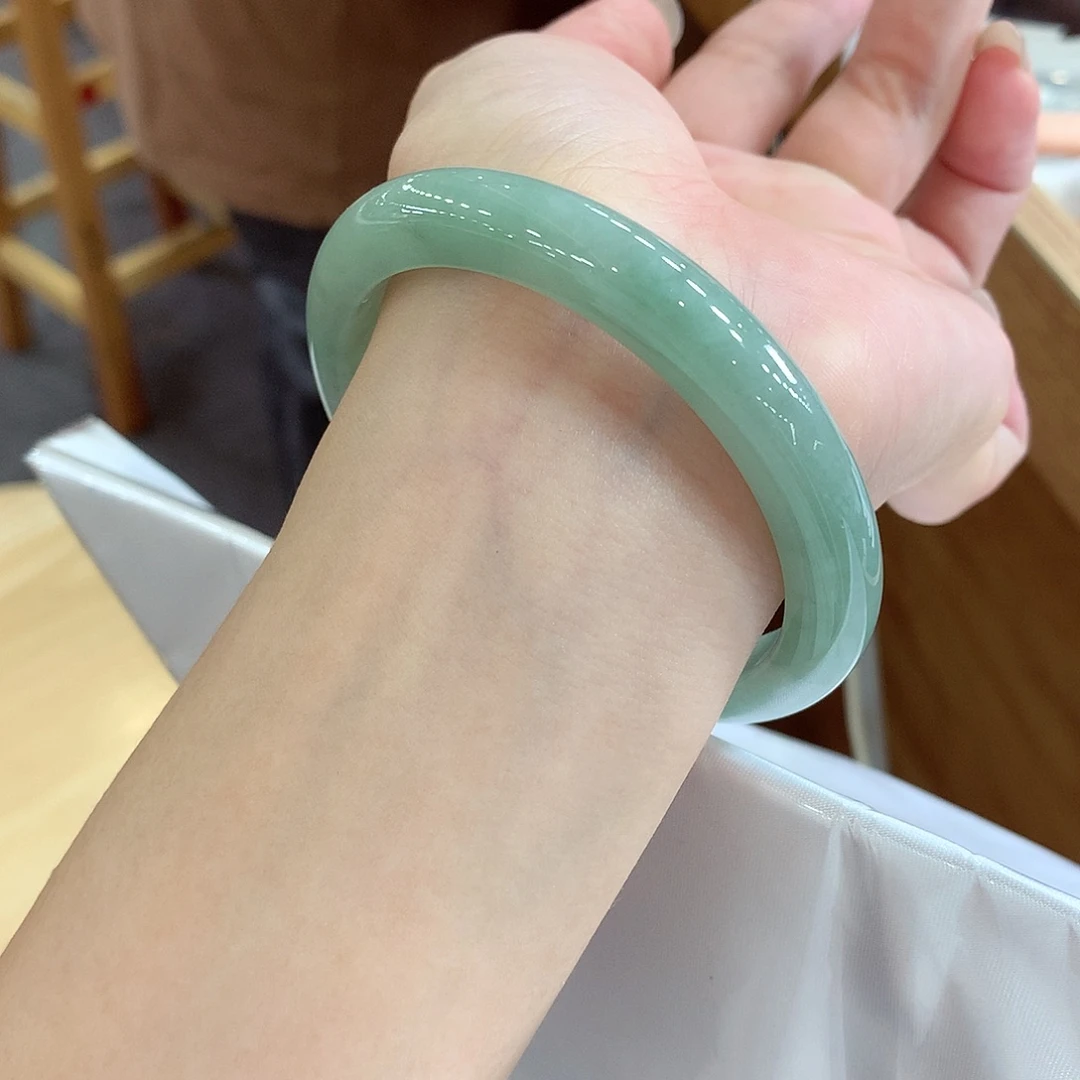 翡翠未镶嵌手镯天然Ａ货翡翠57