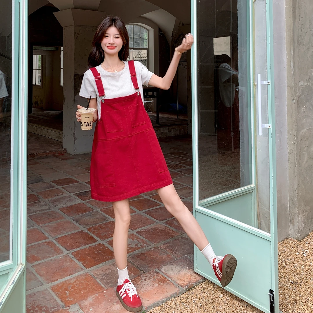 韩版俏皮减龄背带裙套装女装2025夏季新款短款红色宽松显瘦两件套