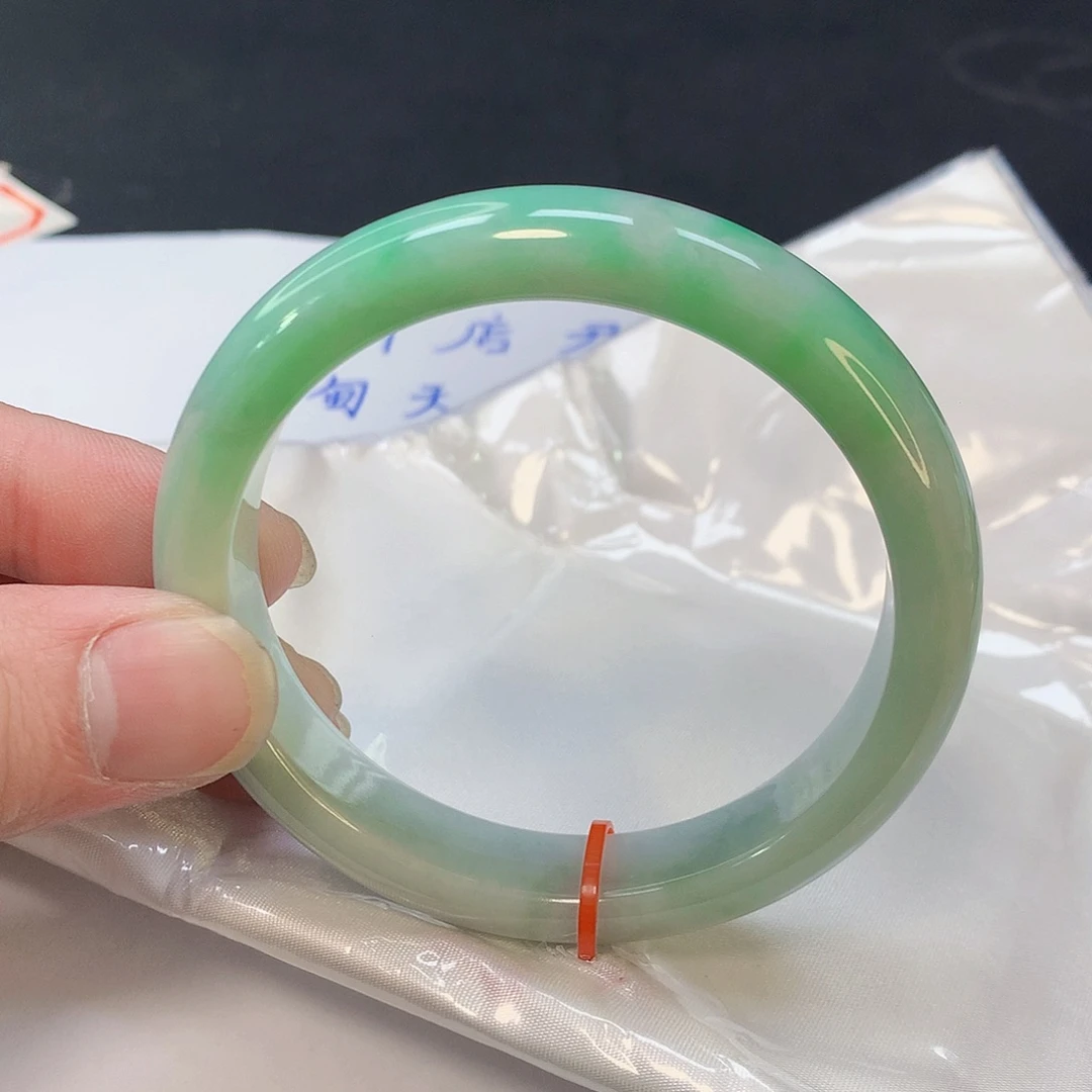 翡翠手镯未镶嵌137缅甸天然翡翠A货