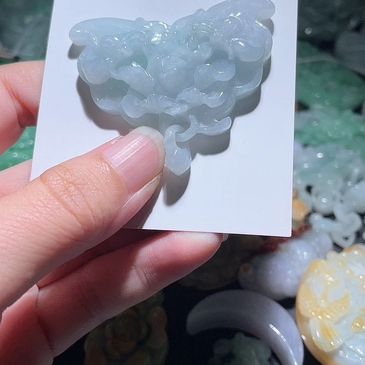 颈饰未镶嵌翡翠天