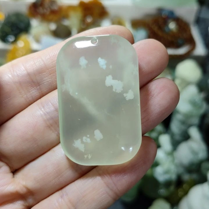 岫玉未镶嵌挂坠款式