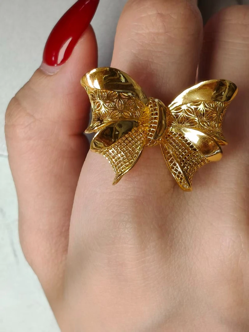 黄金足金999 精美素金蝴蝶结