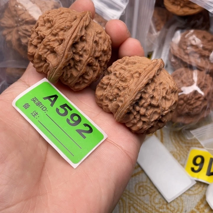 把件文玩核桃核桃