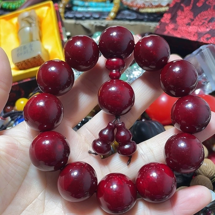 琉璃/树脂/塑料类