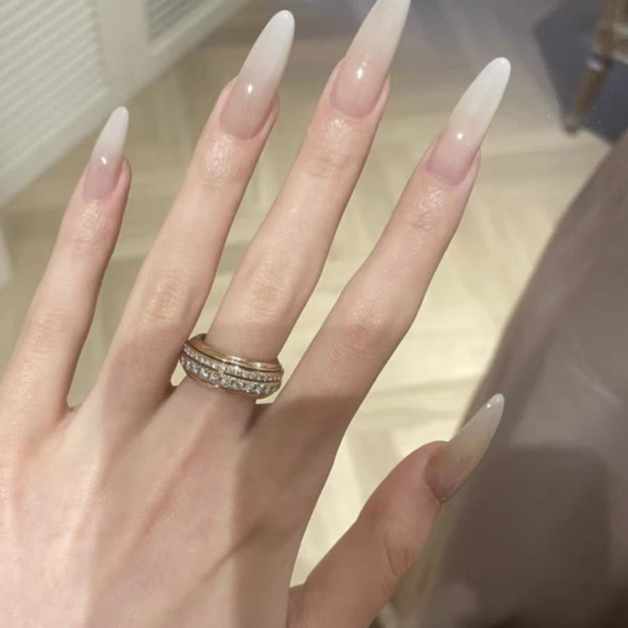 【嬛嬛】纯手工穿戴甲纯欲风裸色美甲清透裸色新娘显白美甲穿戴甲片