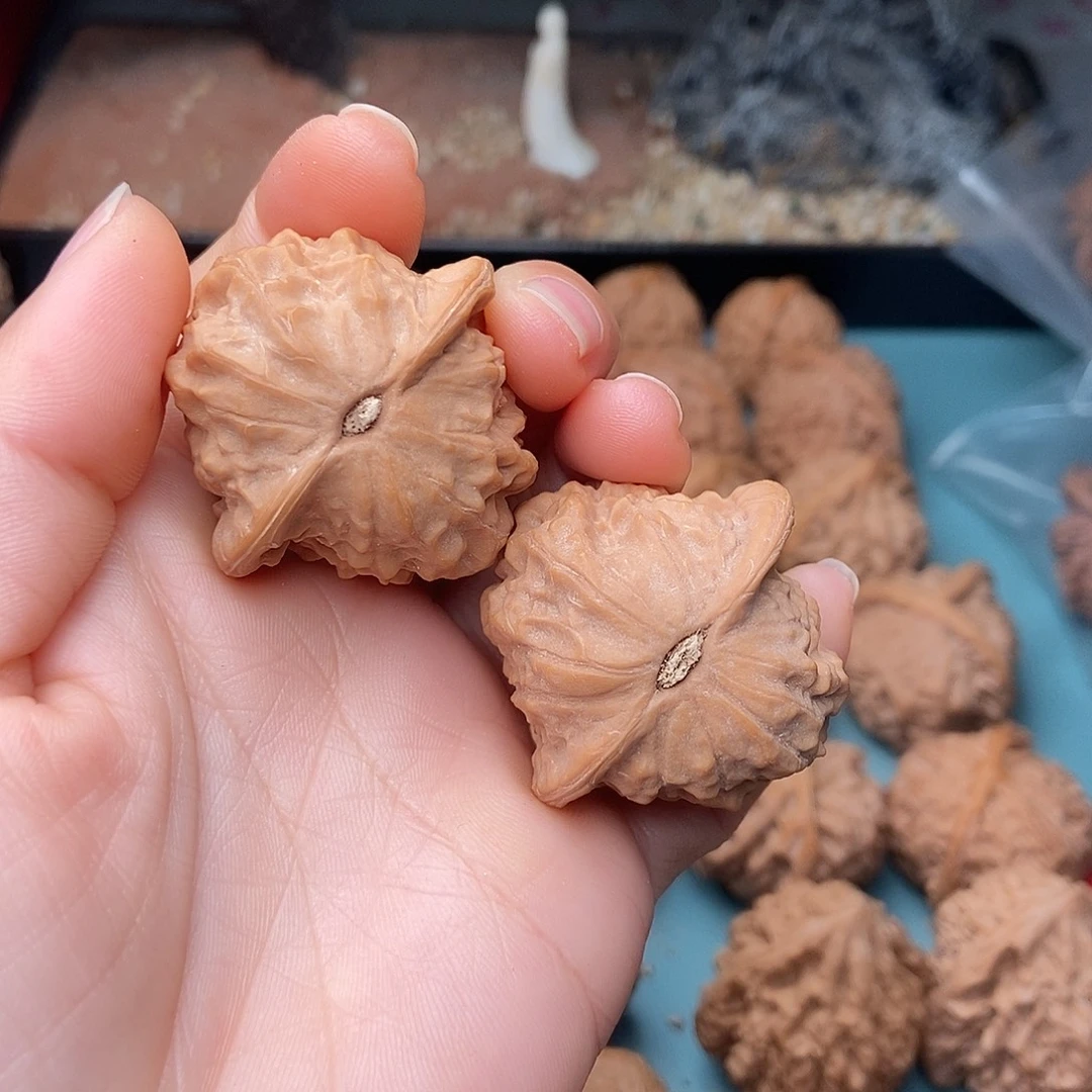吊坠文玩核桃瓷娃娃3