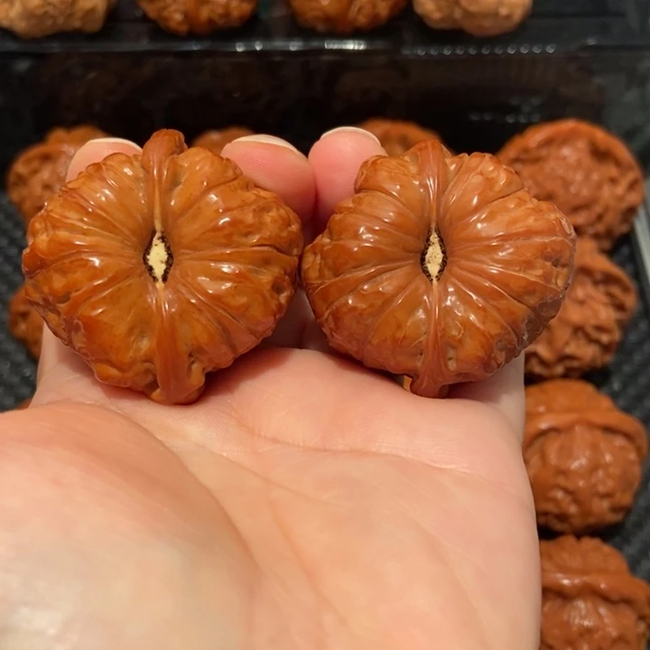 好***安文玩核桃把件41.5尺寸南瓜墩1476