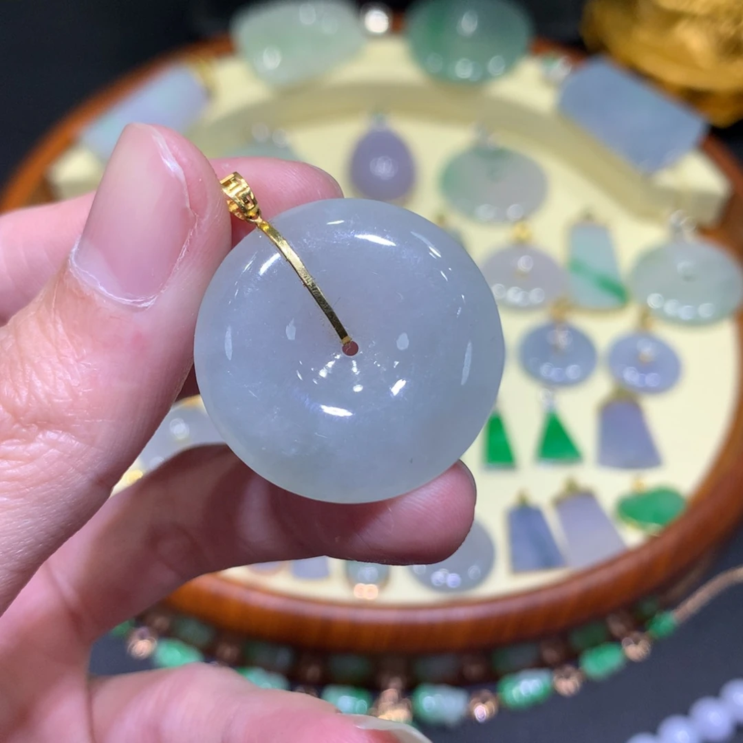 翡翠吊坠(不含链)18K金镶嵌
