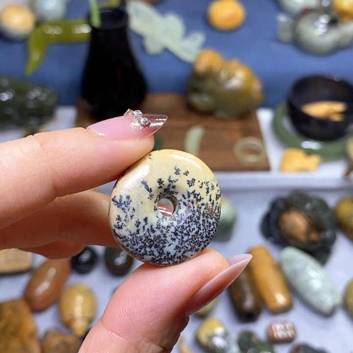 岫岩河磨玉（透闪石质玉）未镶嵌挂件