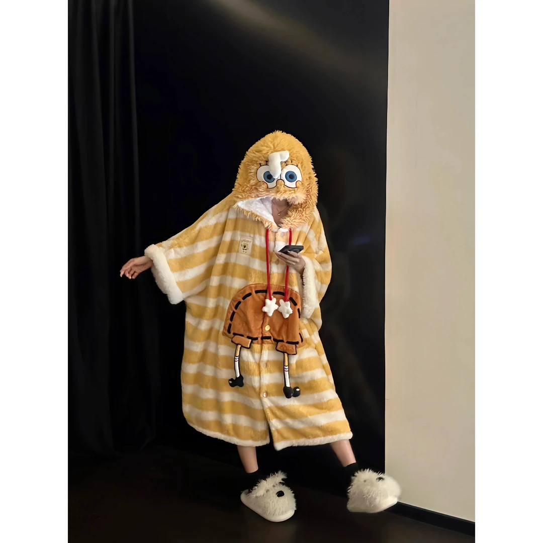 海绵宝宝睡衣珊瑚绒斗篷连帽可爱卡通秋冬季新款加绒保暖居家服女