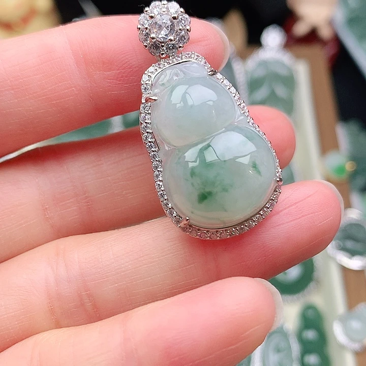 颈饰银S925镶嵌翡翠吊坠