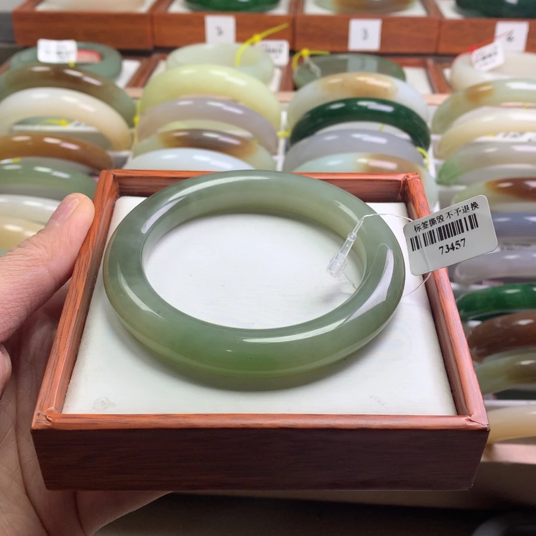 和田玉手镯未镶嵌郭****鸡58/59