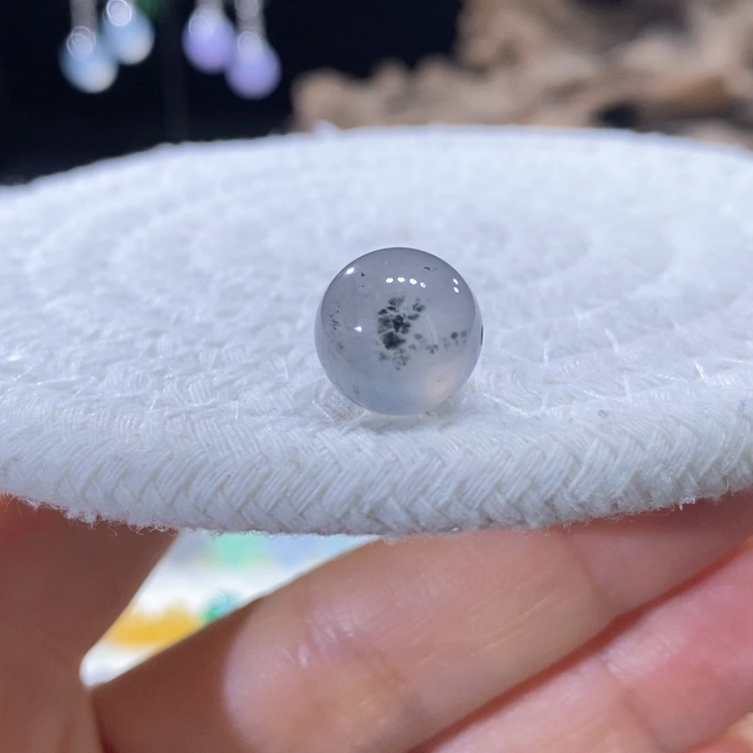 翡翠未镶嵌颈饰黑冰飘花卡11.9mm